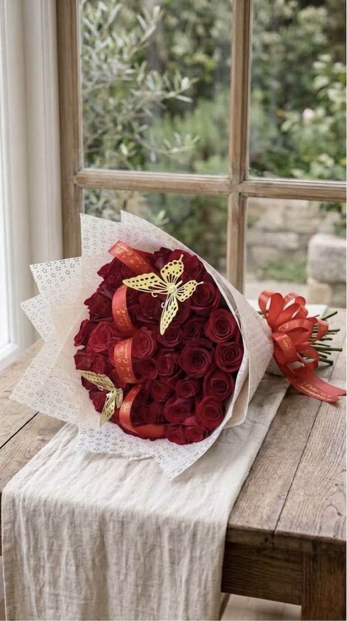Cincuenta Rosas Rojas